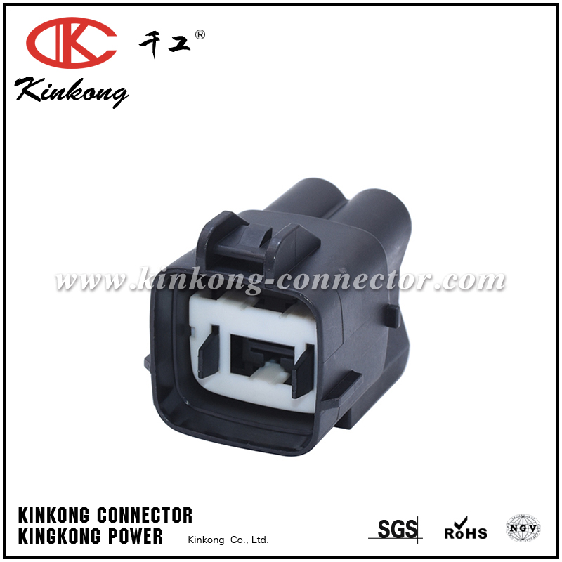 MG652290-5 3 pins blade automoblie housing connector CKK7032-7.8-11