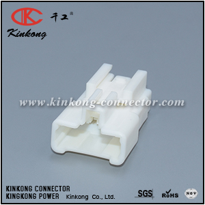 MG641041 4 pin male crimp connectors